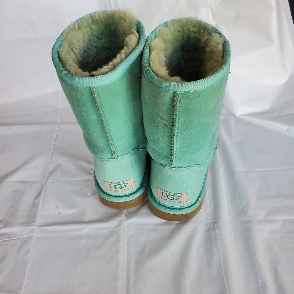 Ugg Boots - Picture 6 of 7